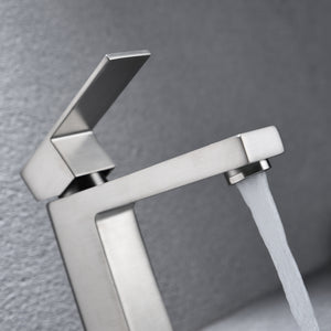 F6001-02 Luende Modern Single-Handle Bathroom Faucet (brushed nickel)